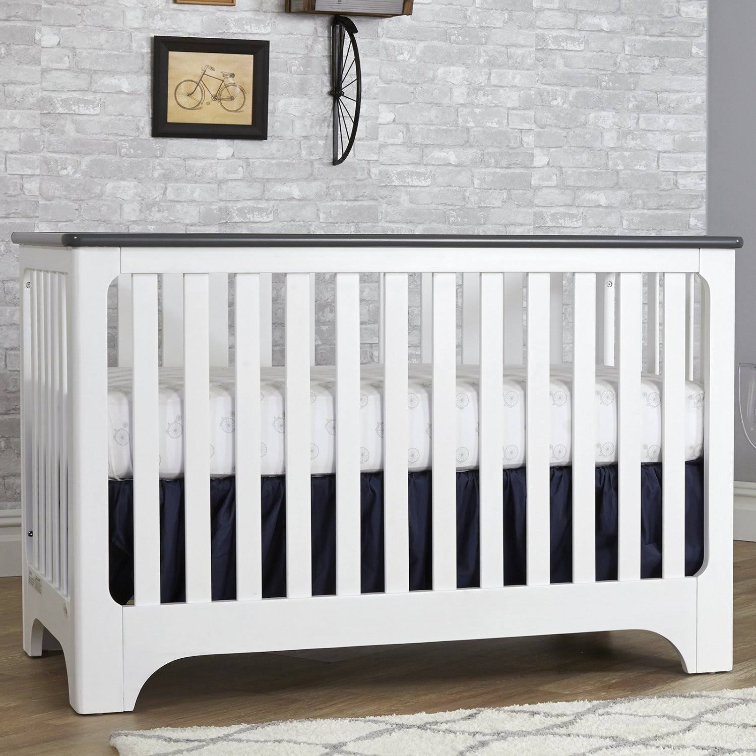 White 3-in-1 Convertible Crib Y605369