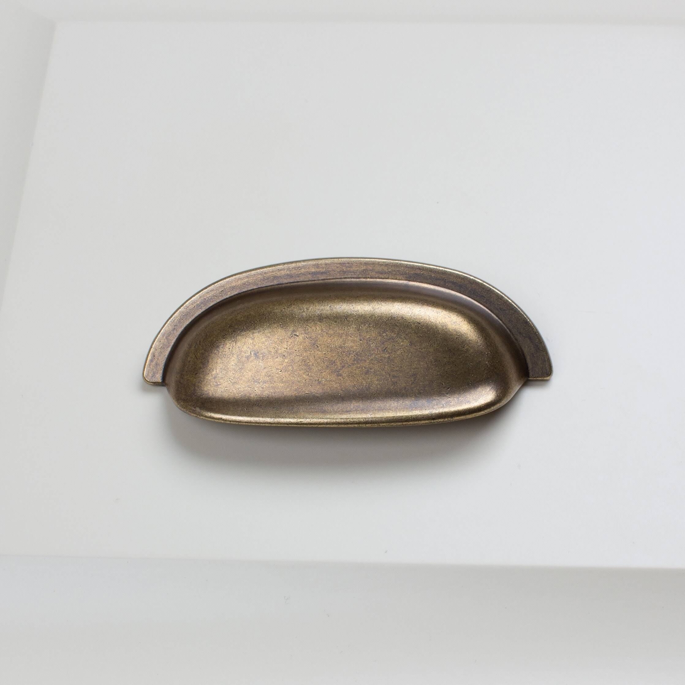 Antique Brass Cabinet Pulls (Pack of 25) V1603