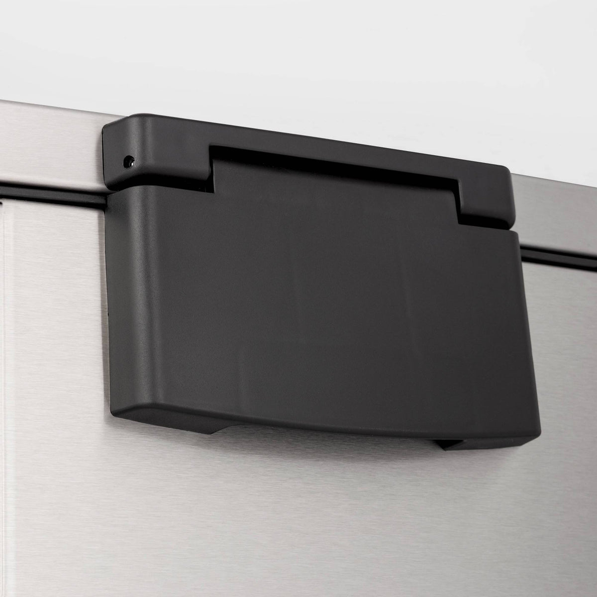 45L Step Trash Can V900