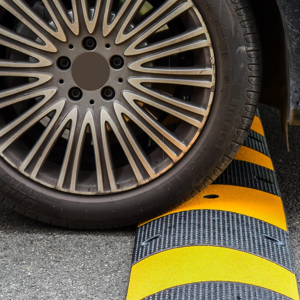 6FT Rubber Speed Bumps 2 Pack Modular Traffic Driveway Speed Bump Heavy Duty Cable Protector Ramp with 8 Bolts (71.7 x 12 x 2.4 Inch) T873751