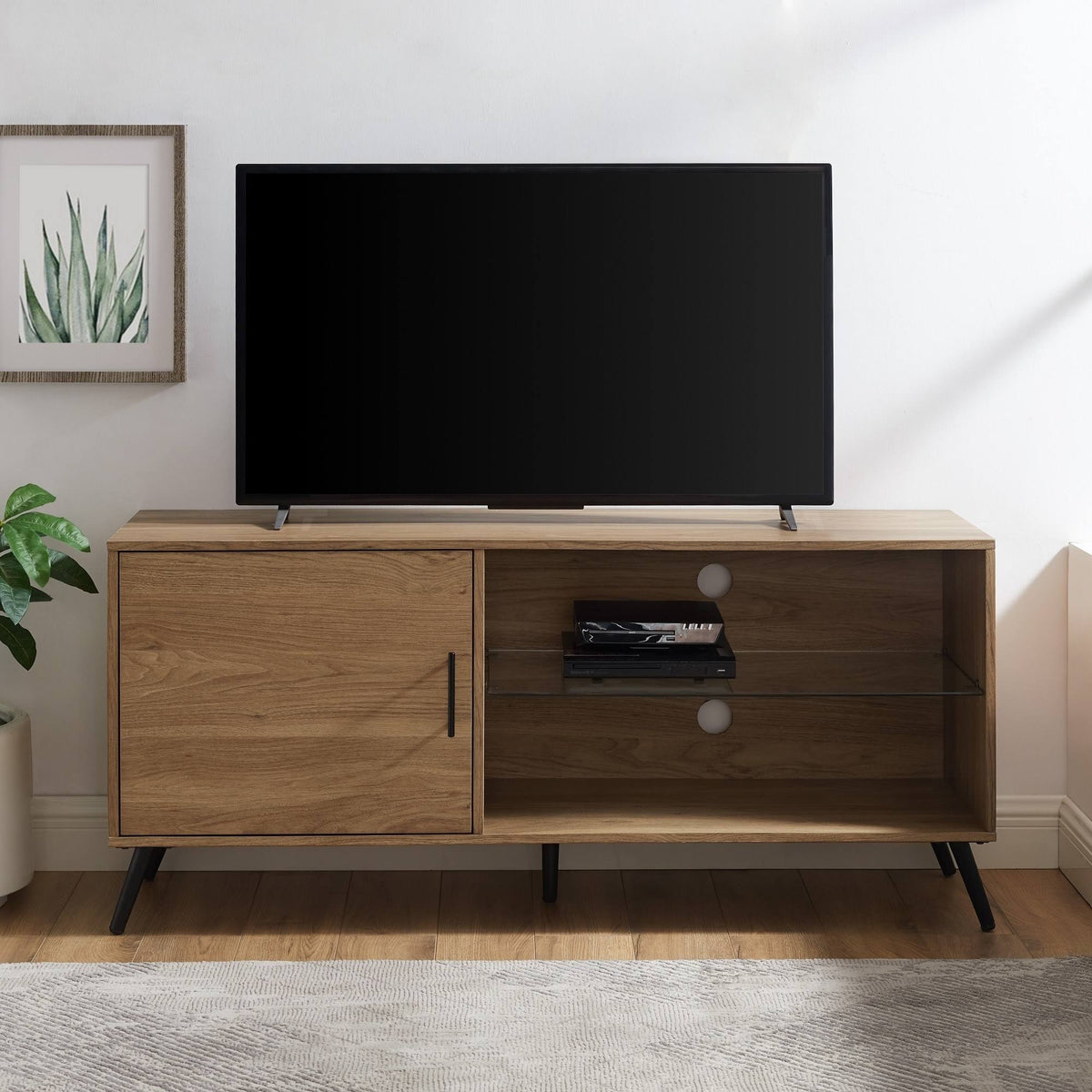 Mid-Century TV Console in English Oak P5526