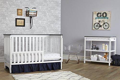 White 3-in-1 Convertible Crib Y605369