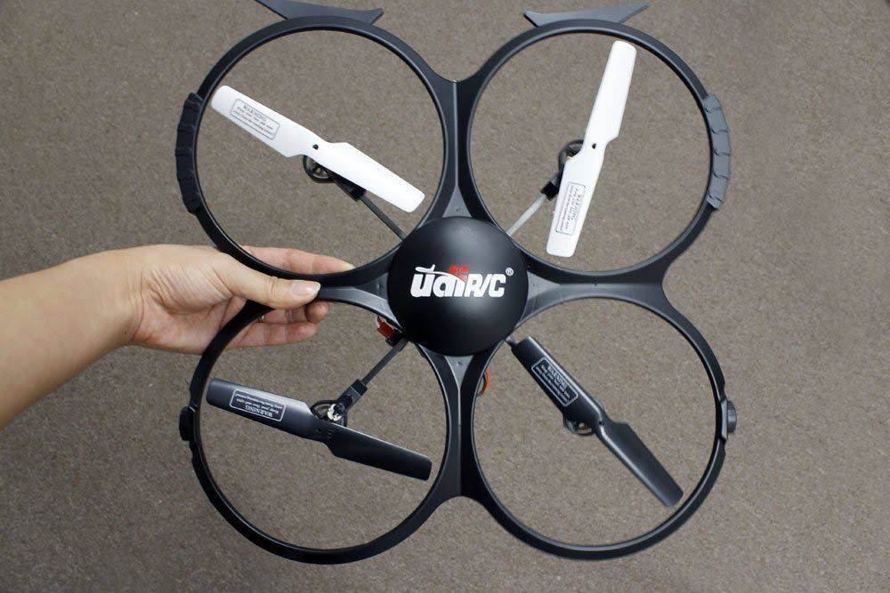 2.4GHz 4 CH 6 Axis Gyro RC Quadcopter with Camera J578