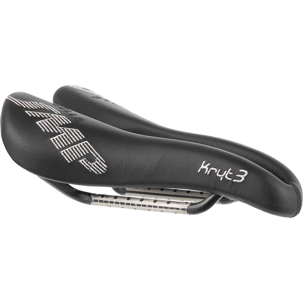 Black Carbon Saddle Q6762