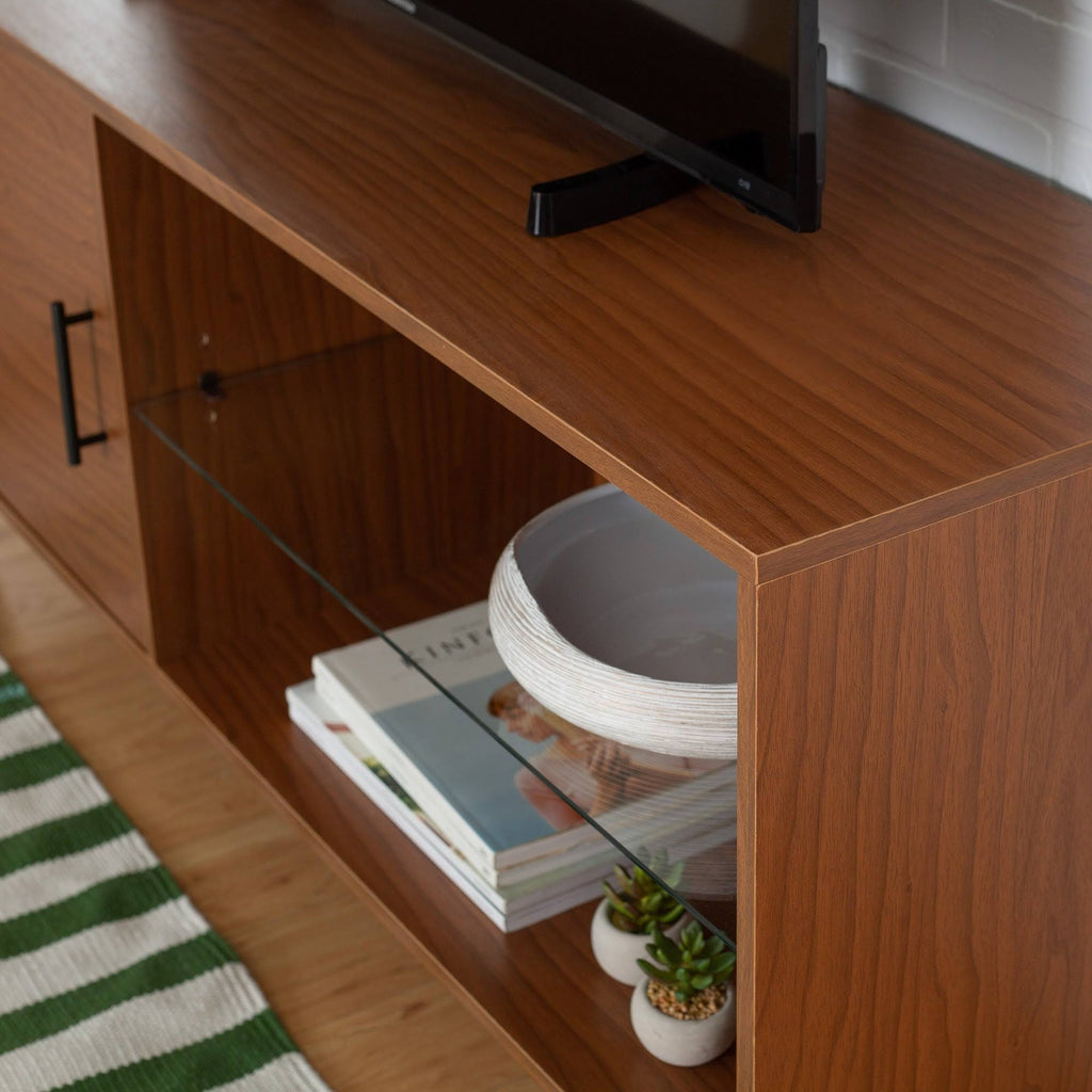 Mid-Century TV Console in English Oak P5526