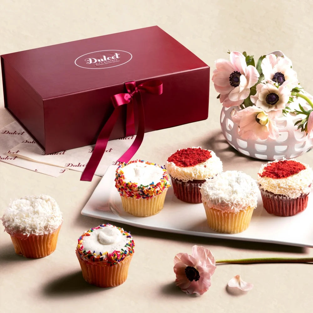 Gourmet Assorted Vanilla Cupcake Gift Basket X725645