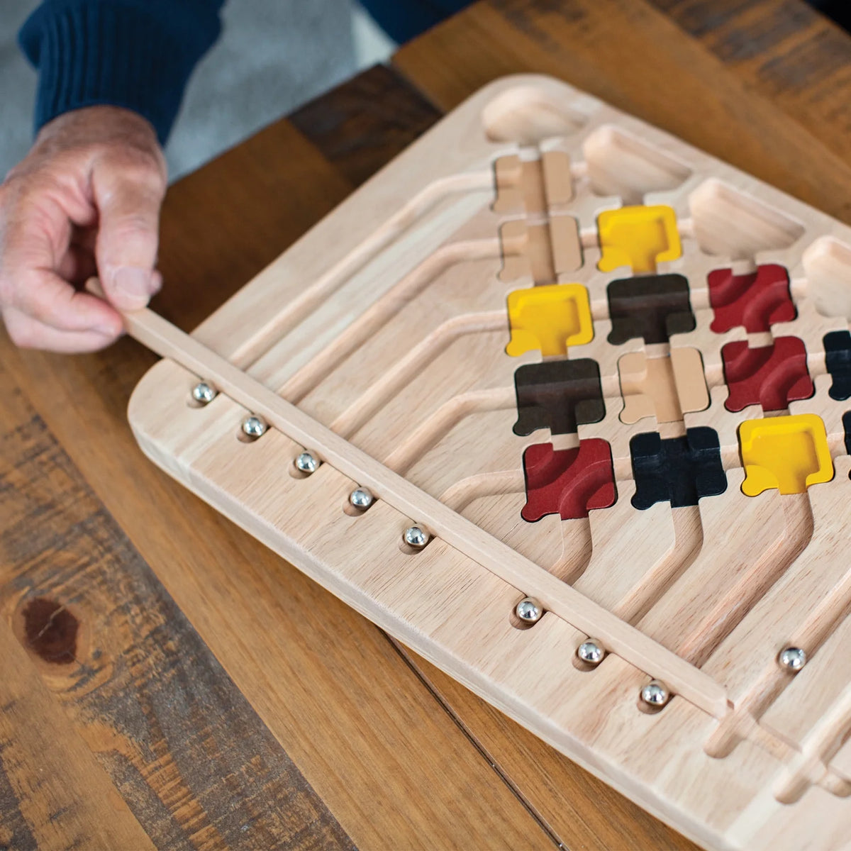 Marble Circuit Deluxe Game - 100 Puzzles - Logic Game M17653