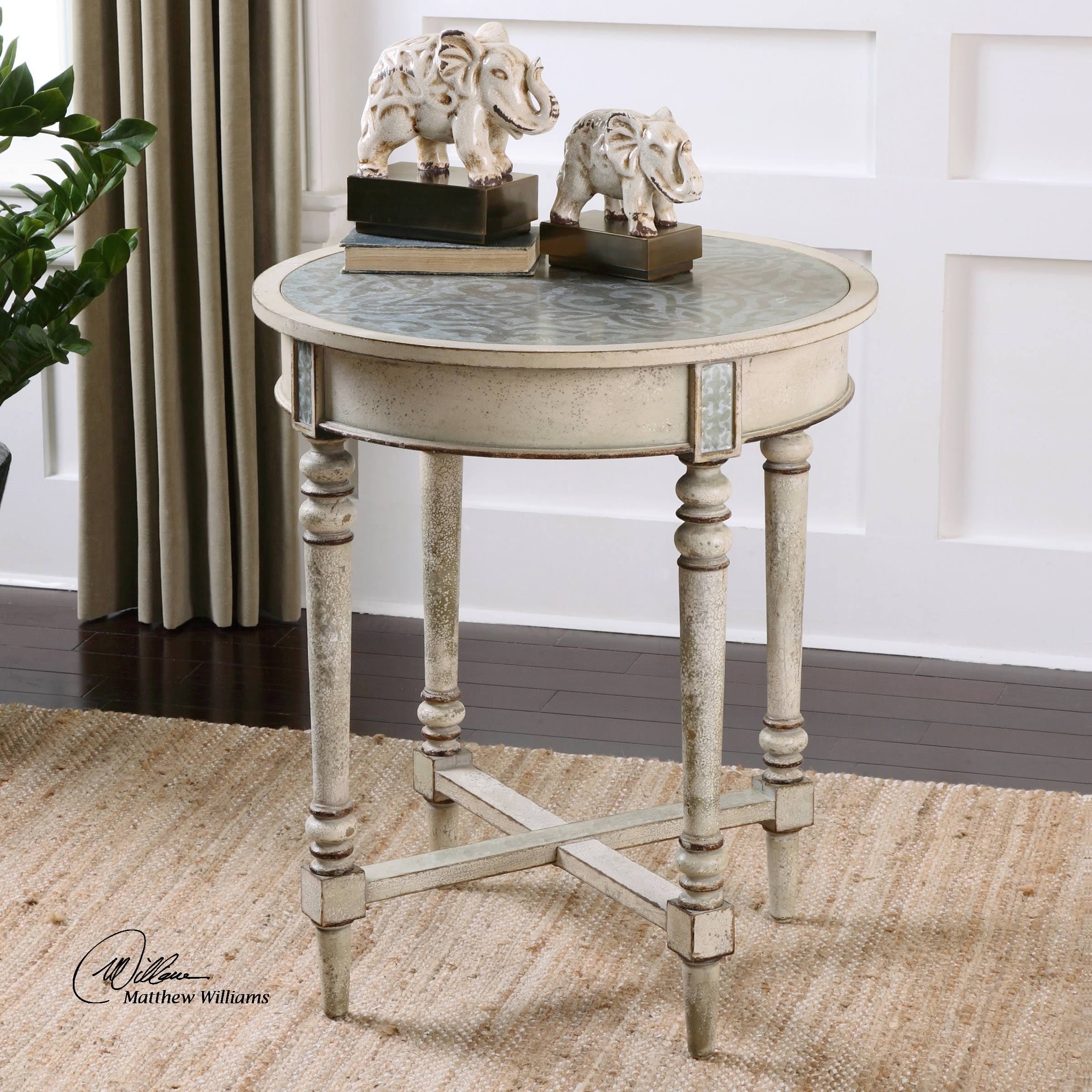 Accent Table P8400