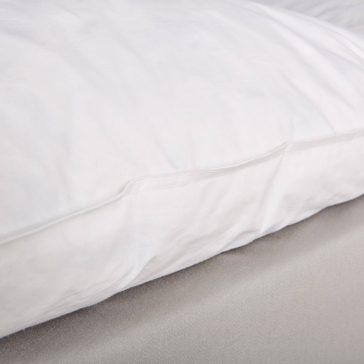 Cotton Baffle Box Feather Topper California King S54444