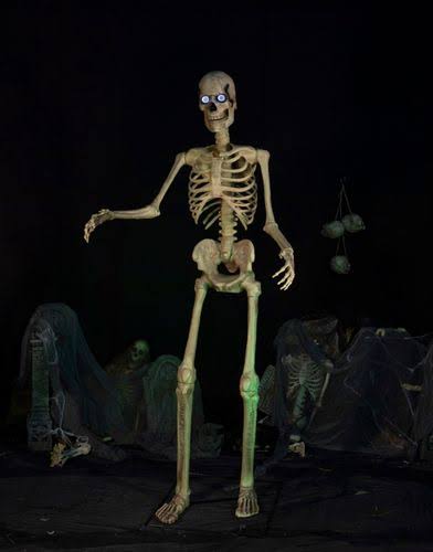 8ft Towering Skeleton with Posable Arms Moving Jaw A602