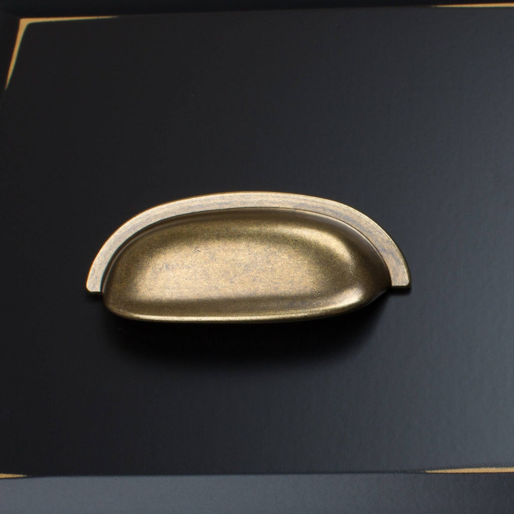 Antique Brass Cabinet Pulls (Pack of 25) V1603